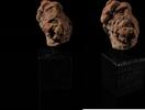   Fragment eines bärtigen Männerkopfes aus Terrakotta  220,00 EUR  + 19,00 EUR frais d'envoi