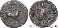 LES TERRITOIRES PÉRIPHÉRIQUES (ARABO-BYZANTINES, C Drachme bilingue SCYTHIE - ROYAUME INDO-SCYTHE - AZÈS Pushkalavati c. 55-35 AC (16mm, 2,35g, 11h) -