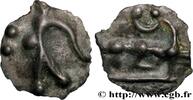 FRANCE Potin “au mannequin” et au taureau à gauche ÉDUENS (BIBRACTE, région du Mont-Beuvray) Autun (71) Ier siècle avant J.-C. (21mm, 4,21g, 2h) -
