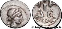 LA RÉPUBLIQUE (280 avant J.C. à 27 avant J.C.) Denier JULES CÉSAR Espagne 45 AC. (17,5mm, 3,74g, 3h) -