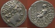 Antike Münzen DRACHME SYRIE ANTIOCHUS VI DIONYSOS 144-142 AV J-C ROI DE SÉLEUCIDE D'ARGENT A/ SON BUSTE RADIE . R/ APOLLON ASSIS A GAUCHE TENANT UNE -