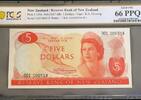 New Zealand 5 & 20 Dollars 1967 PCGS. Same numbered banknotes 0518. unz 520,00 EUR  + 17,00 EUR frais d'envoi