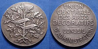 Arts décoratifs Arts décoratifs, médaille en argent de 35mm, poinçon corne argent, 17,70 grms, petits coups sur tranche sinon TTB+ -