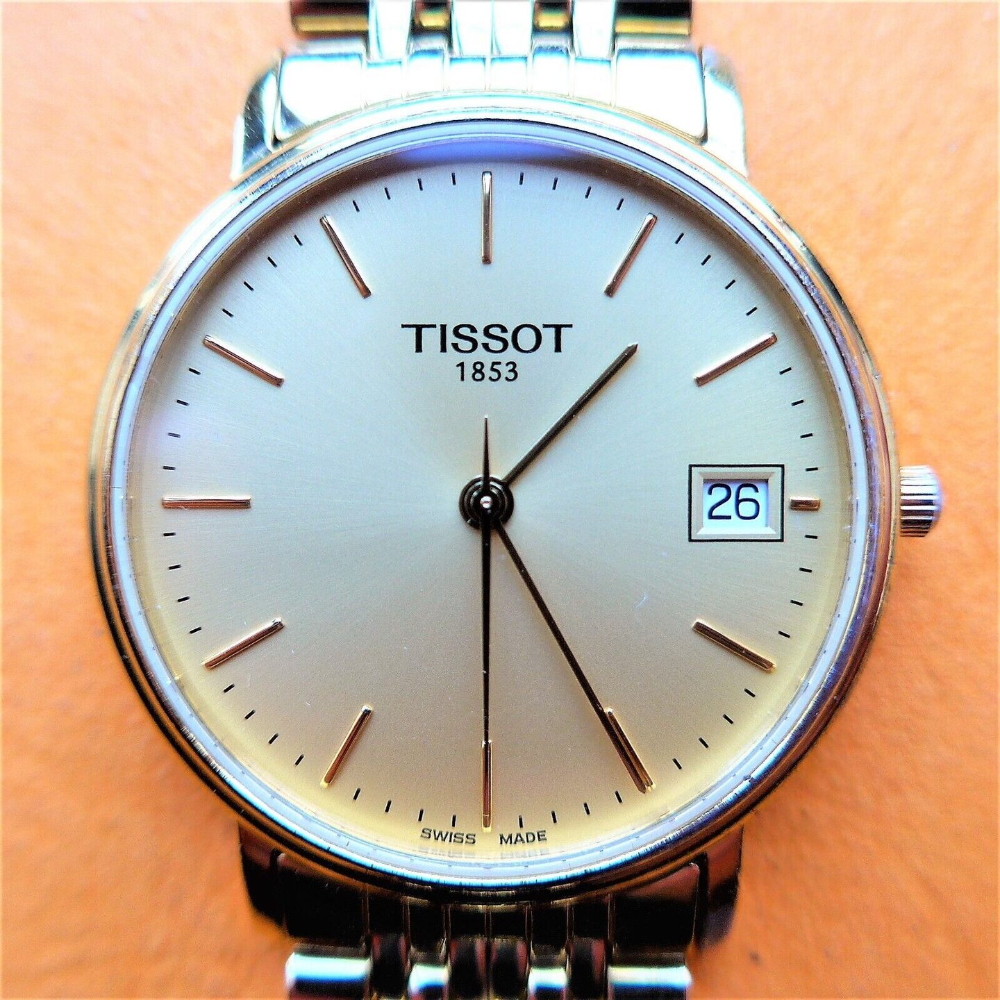 Schweiz unbek. Herst.jahr HERREN ARMBANDUHR TISSOT Quartz neue Batterie gute Funktion altersentsprechende Abnutzungszeichen siehe Fotos