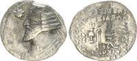 Parther Orodes II Drachme Büste des Königs n.l., Bogenschütze Arsakes n.r. sitz -