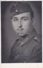 Drittes Reich Fotokarte / Soldat in Uniform mit Schiffchen -