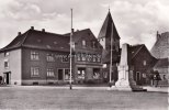 Bönen Ansichtskarte/Postkarte/Bönen über Hamm (Westf.)/Ehrenmal mit ev. Kirche -