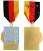 Schützen nach 1945 Teilnehmermedaille am Band -- Deutsche Meisterschaften - Sportschießen, im Olympiajahr, für treue Mitarbeit, ca. 29,5 x 44,5 MM -