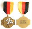 Schützen nach 1945 Teilnehmerplakette am Band -- Deutsche Meisterschaft 1999, für treue Mitarbeit, ca. 43 x 35 MM -