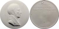 Personenmedaillen Porzellanmedaille Humboldt, Karl Wilhelm Freiherr von *1767 Potsdam, +1835 Berlin, deutscher Politiker und Sprachforscher, Mitbegründer der Berlin -