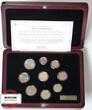 FINNLAND 3,88 € 2002 FIN-S4 - KMS incl. einer Goldmedaille in der OVP (Holzbox) FB