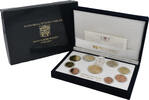 Vatikan Set von 50, 2 und 1 Euro; 50, 20, 10, 5, 2 und 1 C 2014 R, Rom. ... 1895,00 EUR  + 9,90 EUR frais d'envoi
