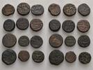 Indien Lot aus 12 Kupfermünzen (Dams und 1/2 Dams) Mogulreich -