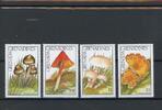 Grenada/ Grenadinen Grenada/ Grenadinen 1442, 45-46, 49 postfrisch Pilze MiNr. 1442, 45-46, 49 postfrisch Pilze -