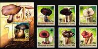 Guinea Guinea 1019-1024 und Block 128 postfrisch Pilze MiNr. 1019-1024 und Block 128 postfrisch Pilze -