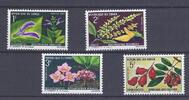 Congo Lot de timbres CONGO - 4 TIMBRES - 1, 2, 3 ET 5 FRANCS - 1970 - FLEURS -