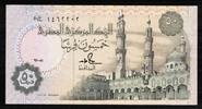 Egypte 50 Piastres EGYPTE - PICK 58c - 50 PIASTRES - (19)90-94 - sign 18 -
