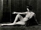 France  75 - PARIS - MUSEE RODIN - ISADORA DUNCAN - PHOTOGRAPHIE ARNOLD ... 0,50 EUR  + 3,20 EUR frais d'envoi
