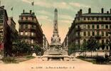 France Non daté 69000 - LYON - LA PLACE DE LA REPUBLIQUE  4,00 EUR  + 3,20 EUR frais d'envoi