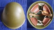 DDR NVA-Helm olivgrün mit vollständ. Innenfutter -