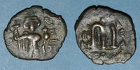 ISLAM Follis Syrie. Monnayage pseudo-byzantin (638-c.670). figure impériale debout -