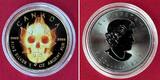 Kanada 5 Dollar Silbermünze mit Farbapplikation 2015 Burning Maple Skull - Maple Leaf Farbmünze - Brennender Schädel BU colorated with wooden box, carton & coa