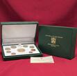 Vatikan Vatican KMS 1 cent - 2 Euro mit 1 Unze Gold 2010 MMX Papst Benedikt Benedict XVI. mit Caravaggio Goldmedaille Auflage nur 300 RAR Proof with original Packaging Box Coa Case