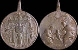 RELIGIOUS MEDALS Religious medal XVI-XVII centuries, S. Familia / Arma Christi - 47x37 mm. -
