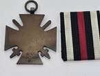 Deutsches Reich Deutschland 1. Weltkrieg Militaria Orden Abzeichen 1914-1918 Ehrenkreuz mit Schwertern fü Frontkämpfer mit Band Hersteller R.V. 21 Pforzheim guter Zustand