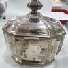 Vitrinenobjekt aus 800 er Silber Zucker Dose Zuckerdose Schatulle Bonboniere, Antik -