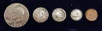 USA - Vereinigte Staaten v. Amerika 1, 5 Cent, 1 Dime, 1/4 Dollar, 1 Dollar 5x Münzen Lot -