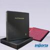 Album incl. Cassette POPULAIR, Zwart met goudopdruk, incl. 5 muntbladen en rode schutbladen -